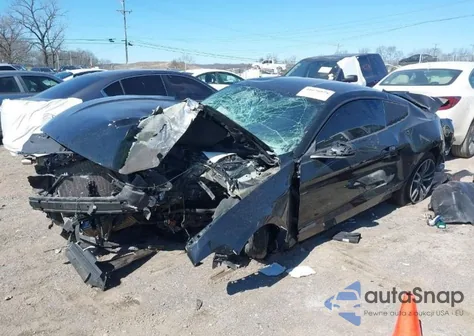 2016 Ford Mustang Ecoboost z USA, uszkodzony, nr VIN 1FA6P8TH7G5209423